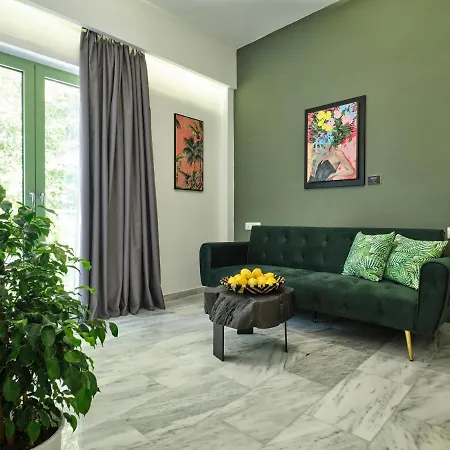 The Tree Apartament *