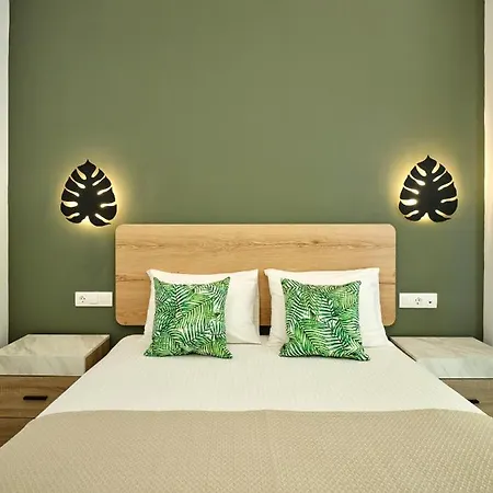 The Tree Apartment *