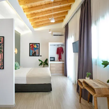 The Tree Apartment