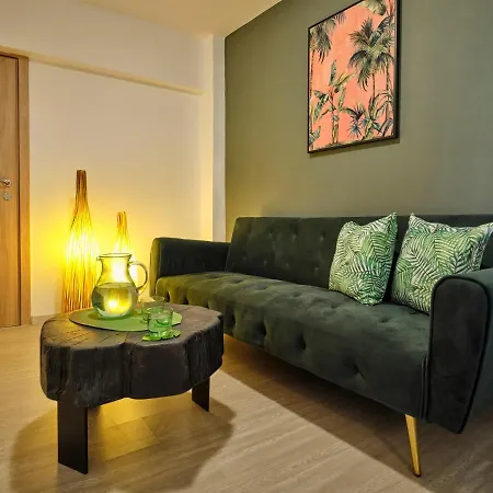 The Tree 斯基亚索斯镇