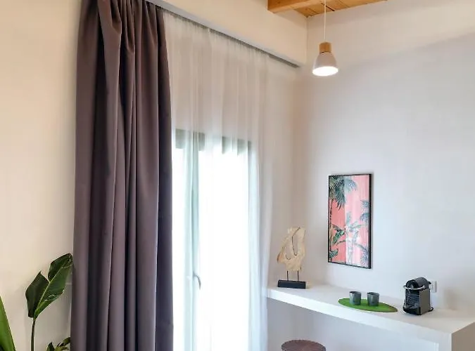 The Tree * Skiathos-Stadt